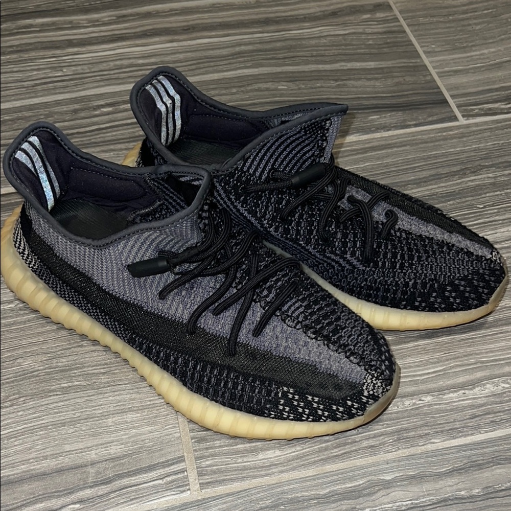 Yeezy sneakers Men’s Size 10